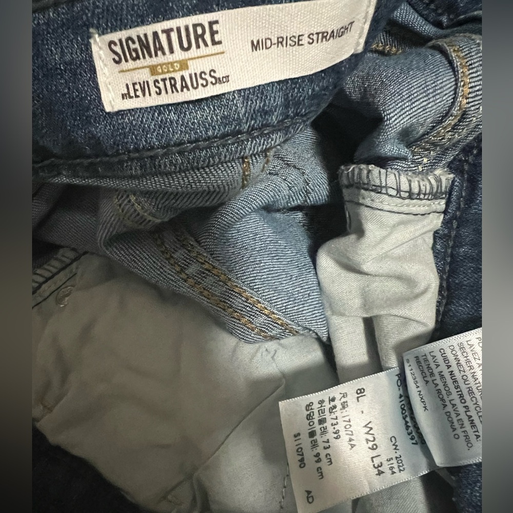 Signature Gold Levi Strauss Size 8 Jeans - Picture 3 of 4